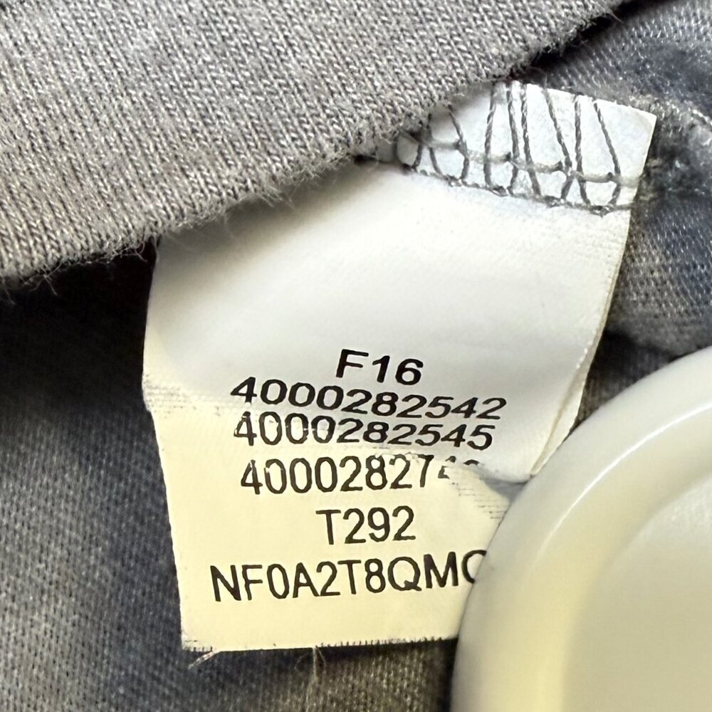The North Face Women’s Raglan 3/4 Sleeve Graphic Tee‎ XL Gray/Blue EUC - Picture 4 of 9